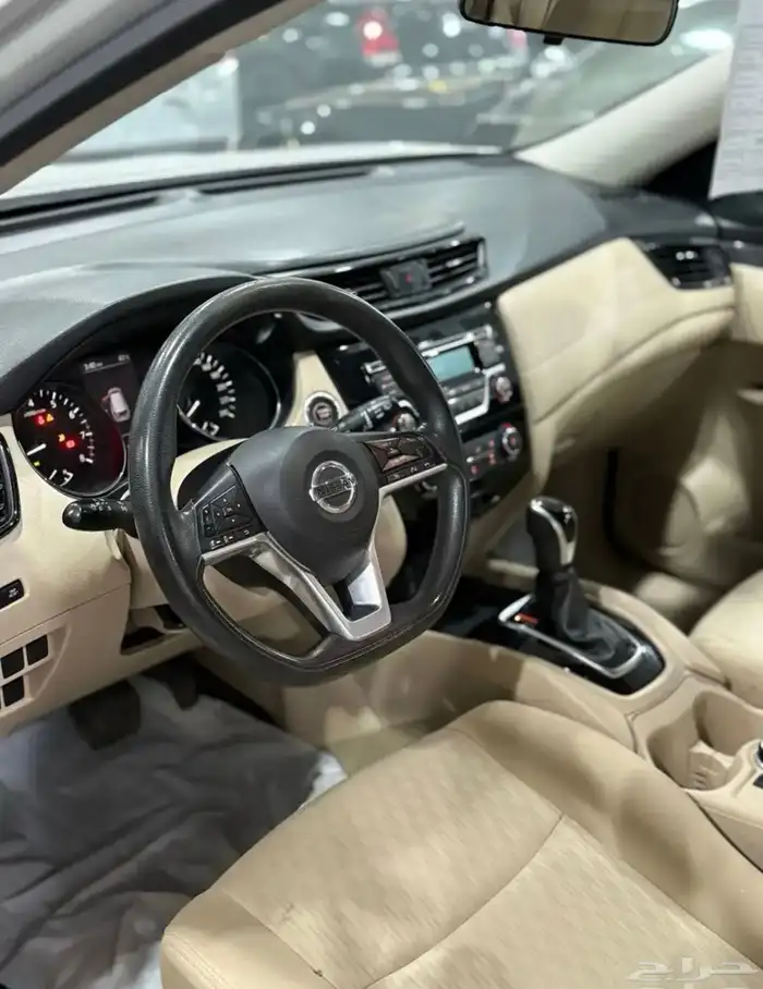 اكس تريل 2020 نص فل دبل 7 مقاعد معرض(عبيد الرشيدي) 5