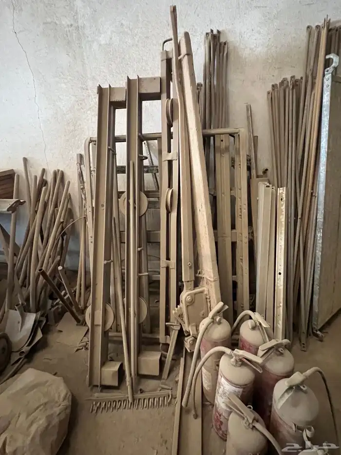 عدة ورش نجارة وحدادة 1