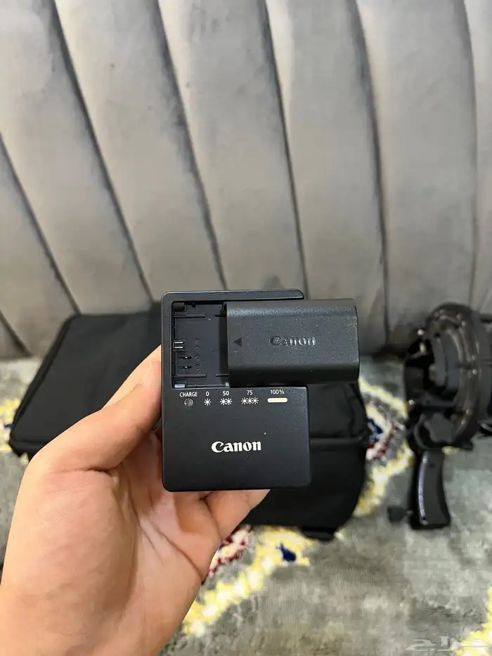 كاميرا كانون 60D مع معدات تصوير بسعر مناسب 10