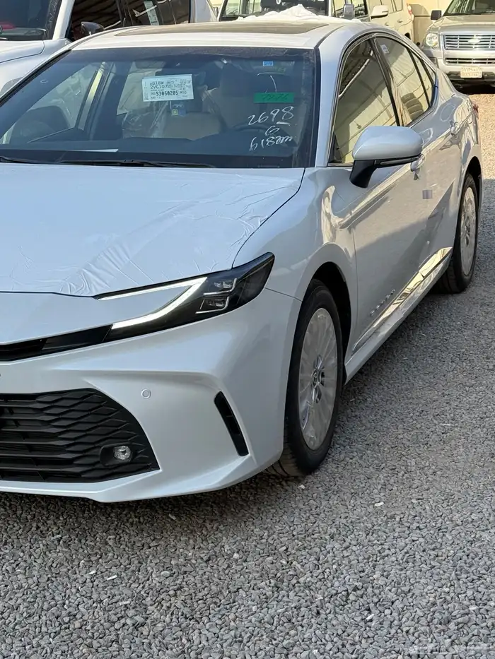 كامري 2025 بنزين LE 2