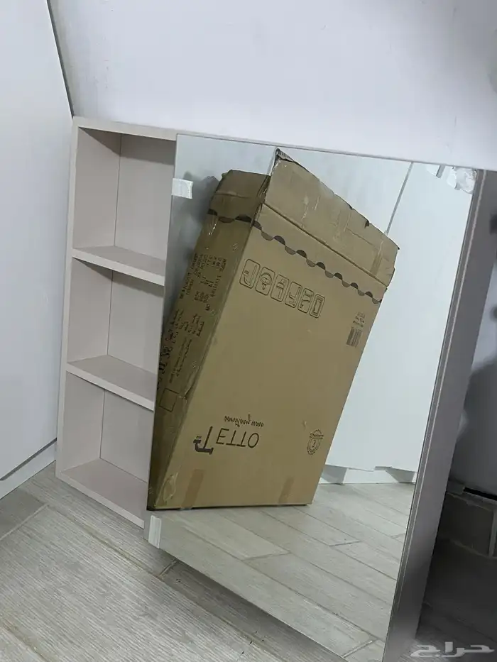 مرايه حمام ب رفوف 0