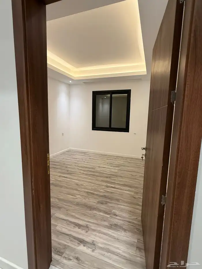 دور العارض بمدخل سياره 9