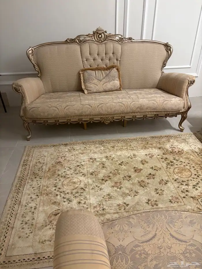 للبيع كنب كلاسيكي دمياطي 2 صوفه 1