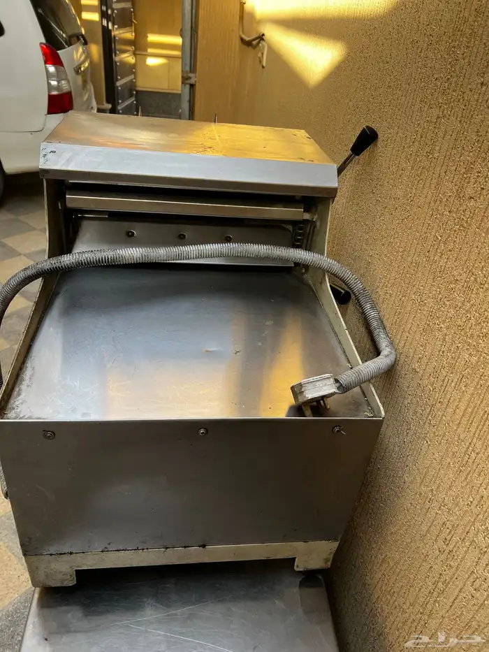 فرادة عجين وطاولة مع ادراج استيل 1