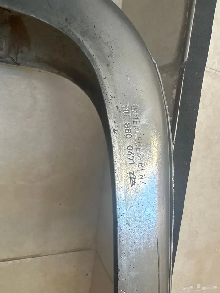 طمبون خلفي مرسيدس 116مرديل 76 1