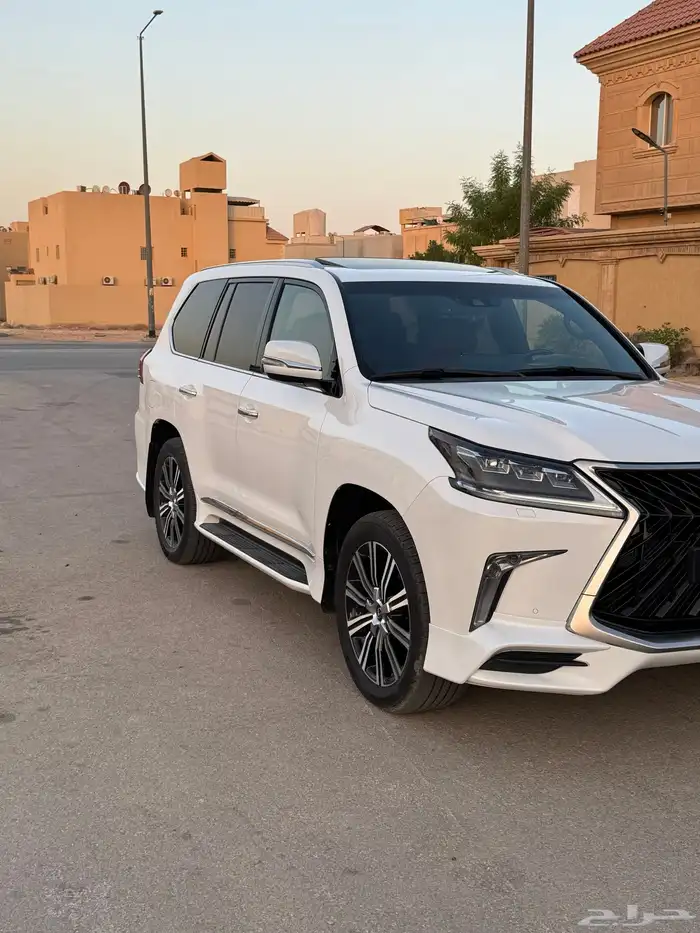لكزس 2016 LX570 فل كامل 2