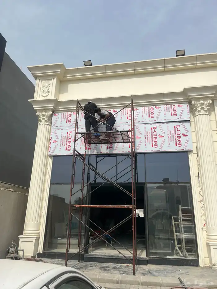 خطاط تركيب لوحات محلات تجارية حروف بارزة تركيب ستيكرات 1