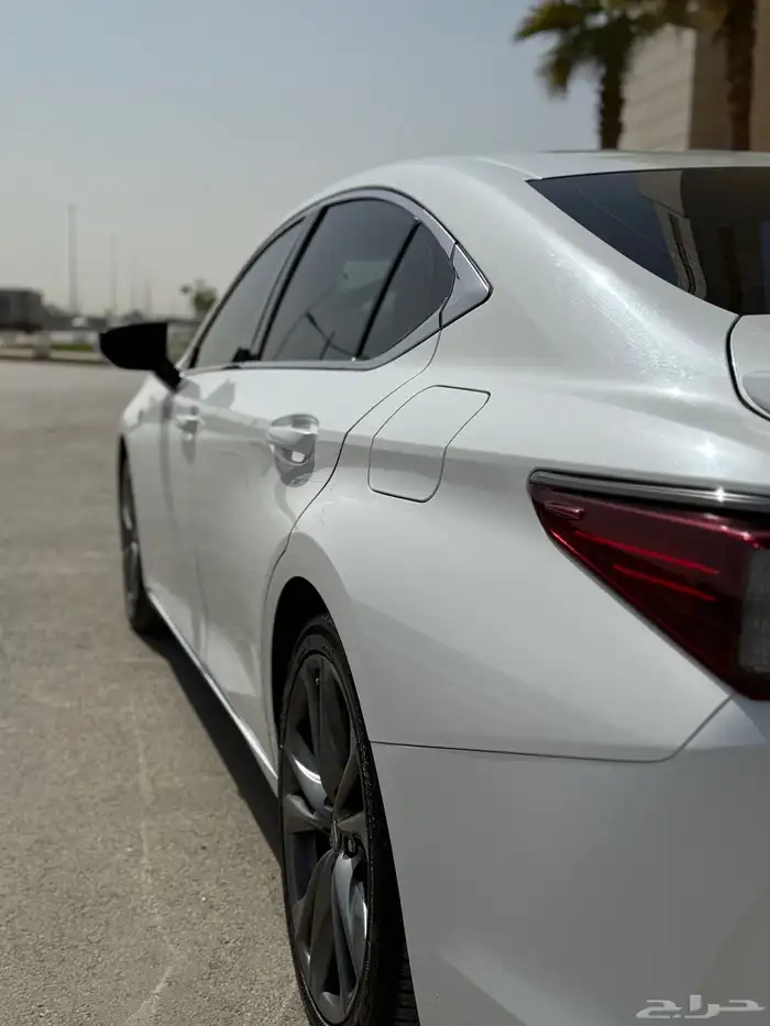 لكزس es 350 مديل 2020 27