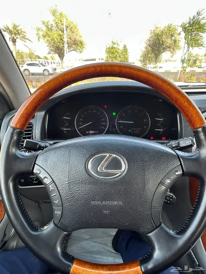 لكزز 2006LX 6