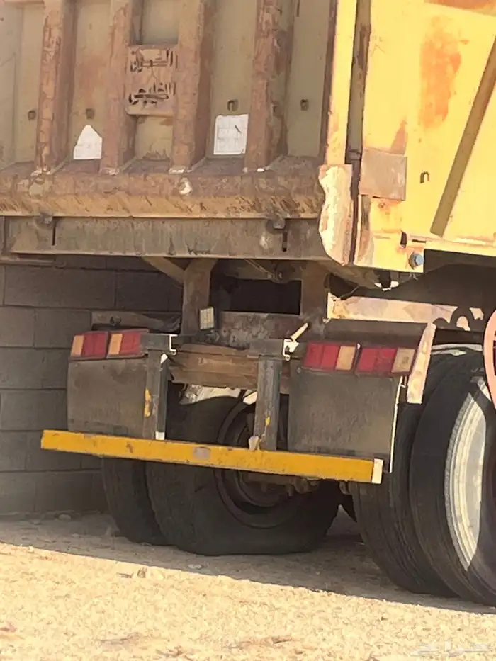 صندوق قلاب نظيف وسليم من الكسور 5