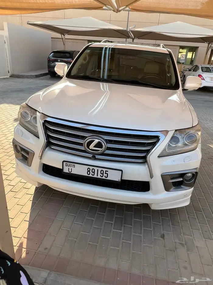 جيب لكزس LX570 مديل 2009 لوايح دبي 0