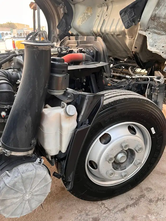 للبيع ايسوزو دينه 2020 نظيفة جدا 5 متر 9