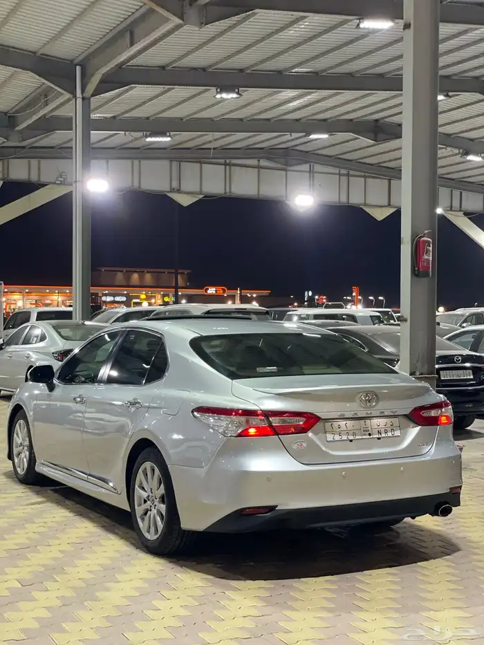 تويوتا كامري GLE بنزين 2018 وكاله 7