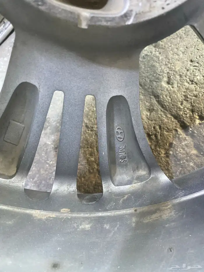 جنوط سناتا مقاس 18 فل كامل مستعمل اصلي وكاله موديل 2015 لا 3