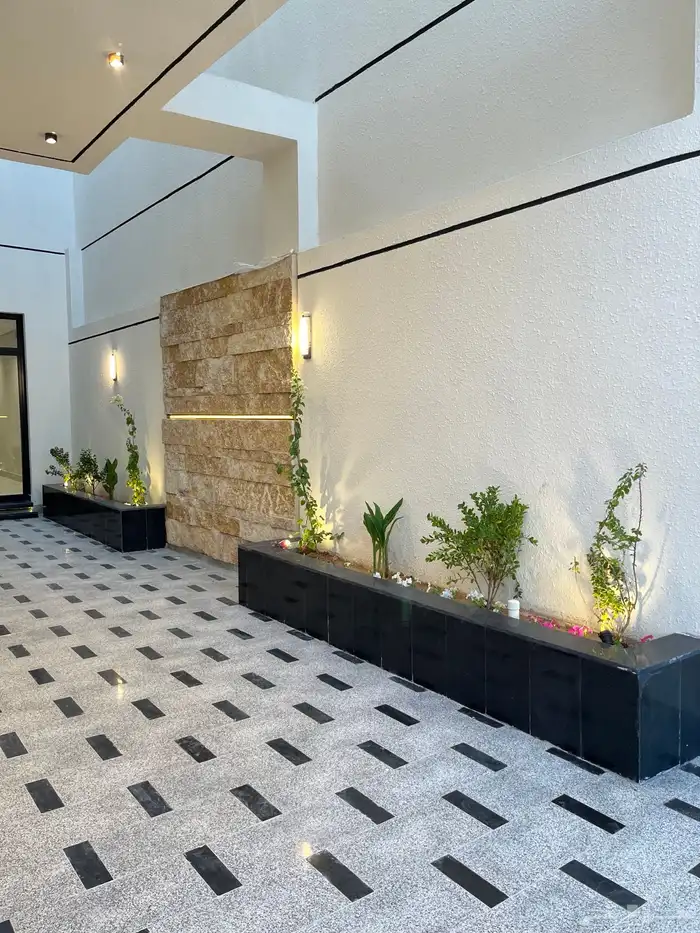 فيلا للبيع بحي المهدية مساحة 312 واجهة شرقية وتكييف مركزي 2