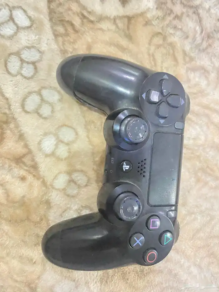 يدات سوني 4 للبيع العدد 4 للبيع 3