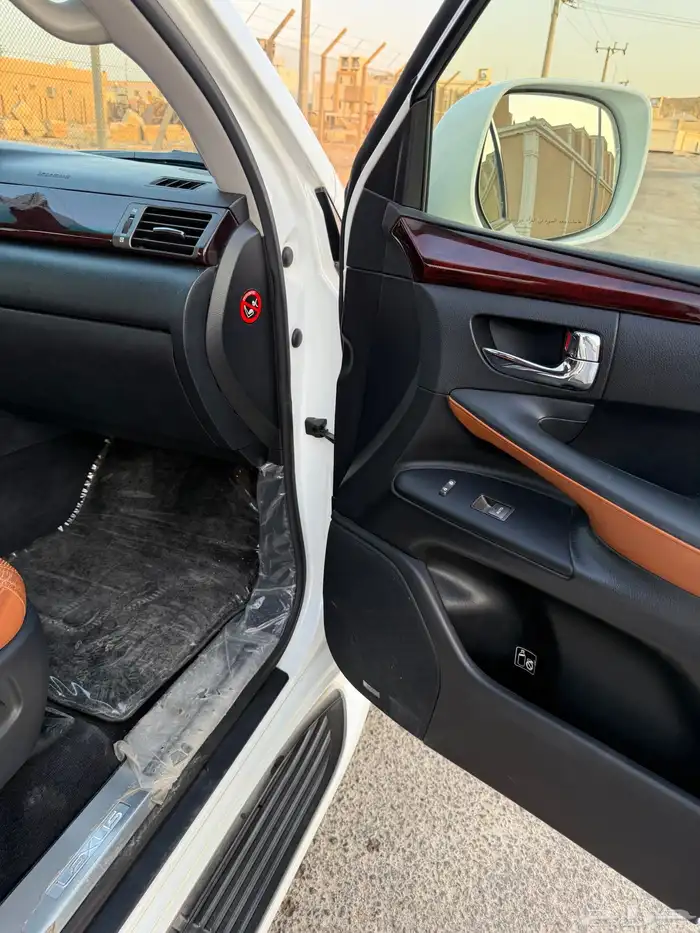 جيب لكزس 2011 مخزن 28