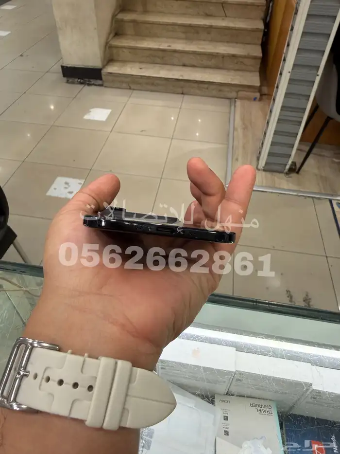 للبيع ايفون 17 اير 256 مستخدم اسود 4