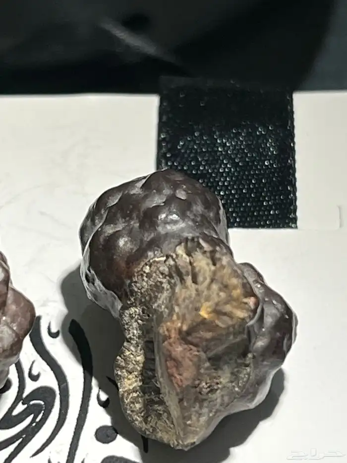 أحجار كريمه طبيع اصلي نيازك ياقوت لازورد عقيق مرجان لؤلؤ 66