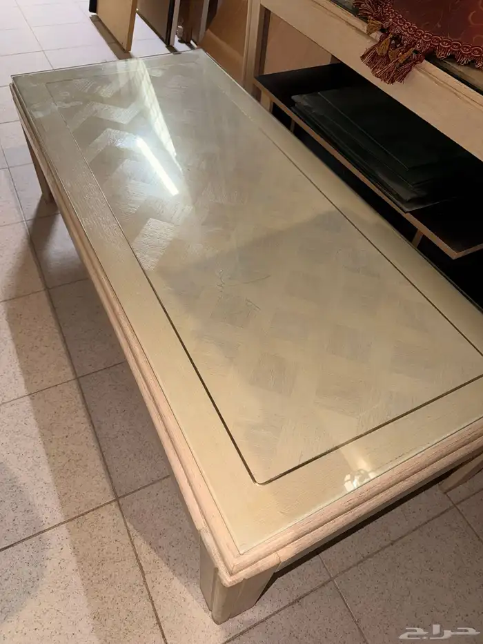 طقم طاولات بيج مع دولابها 0