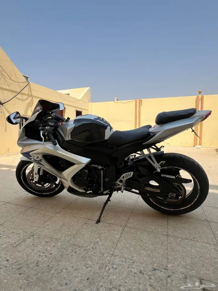دباب GSX-R سوزوكي 9