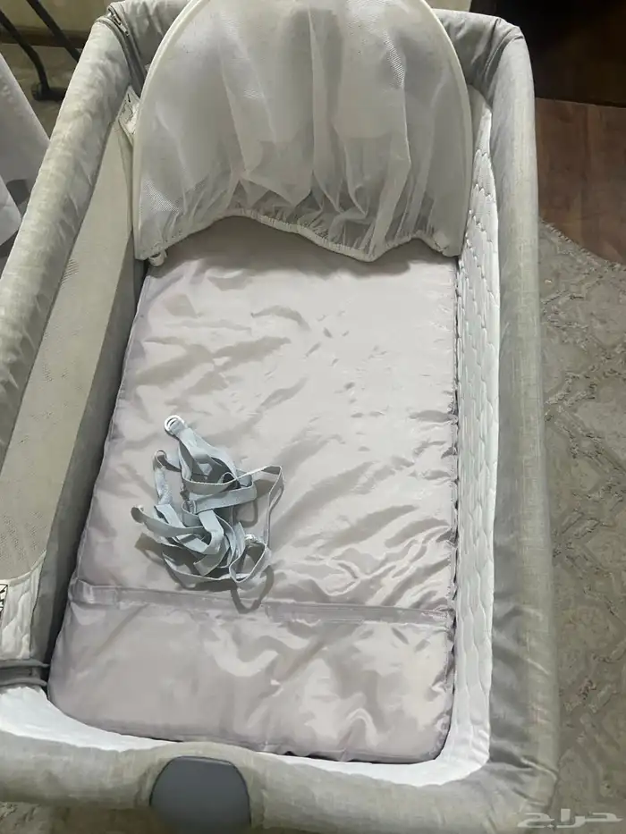 سرير اطفال نظيف ومغسول استعمال نظيف 2