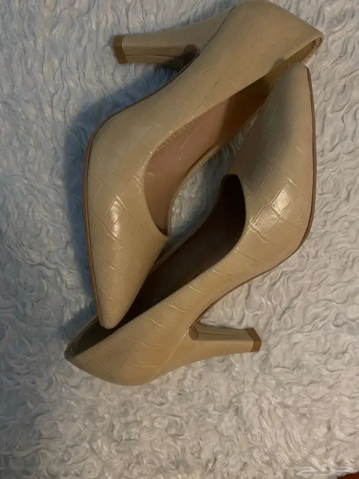 9 احذيه بسعر مغري 11