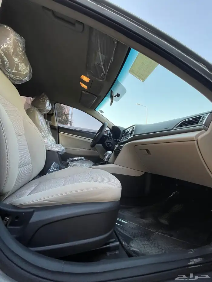 هونداي- إلنترا-2018- استاندر- بنزين- الوعلان 26