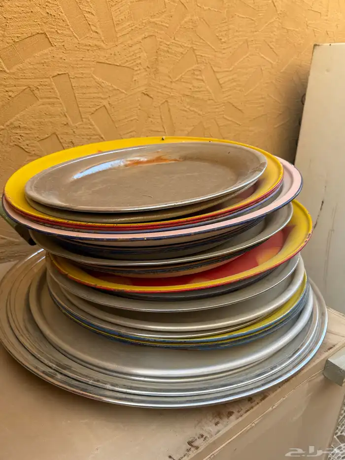 للبيع اباريق -صحون غرف-سطول سمن 3