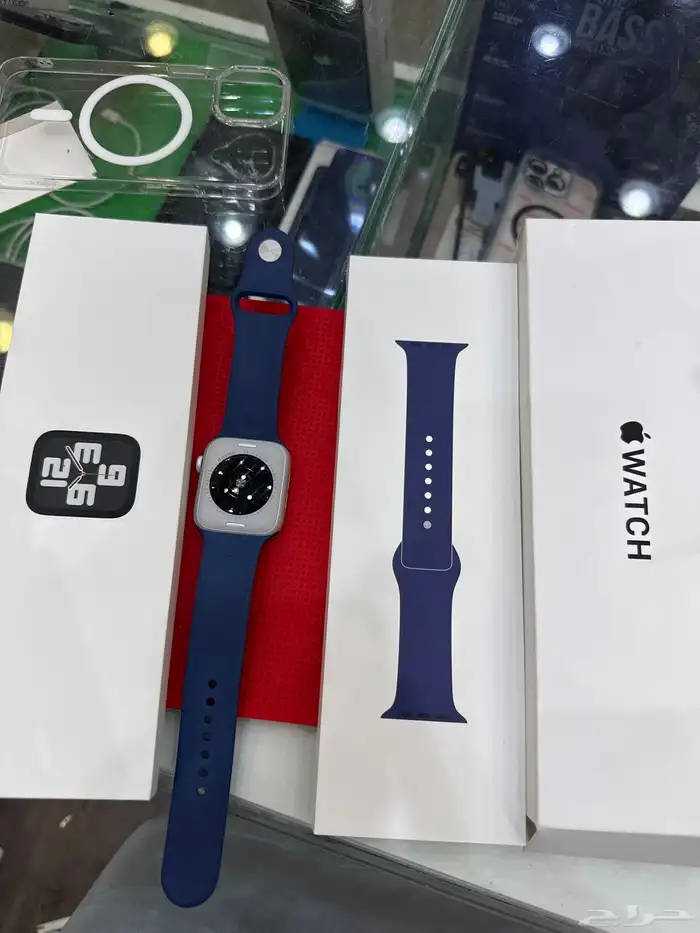 ساعة SEمقاس 44 م كلمت اربع وعشرين ساعه معي و السوم وصل 550 1