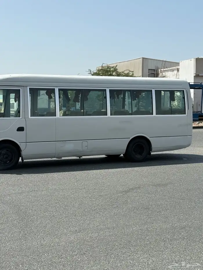 باص ميتسوبيشي روزا 2009 3