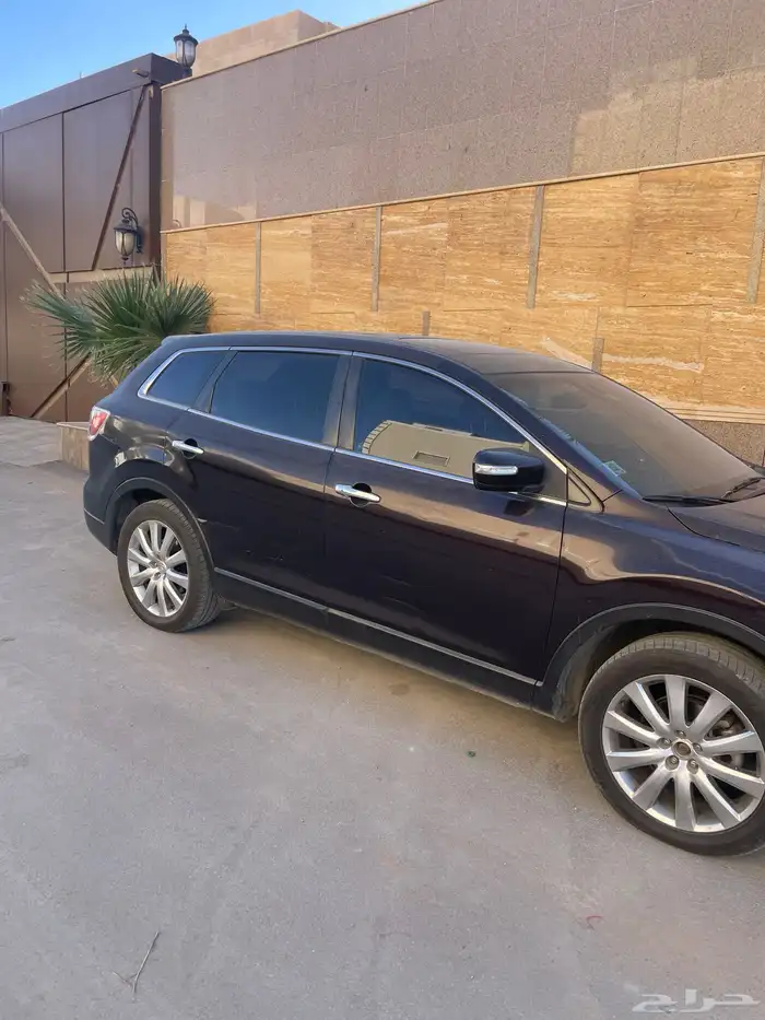 للبيع سيارة مازدا cx9 موديل 2009 3