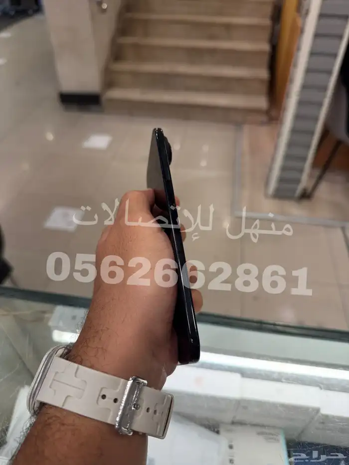 للبيع ايفون 17 اير 256 مستخدم اسود 1