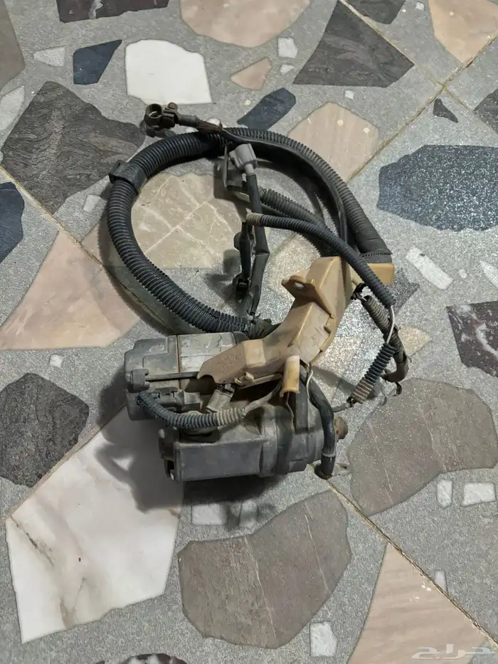 سلف جيب تايوتا 2006مساعدات جبريل فيبر هايلكس 1