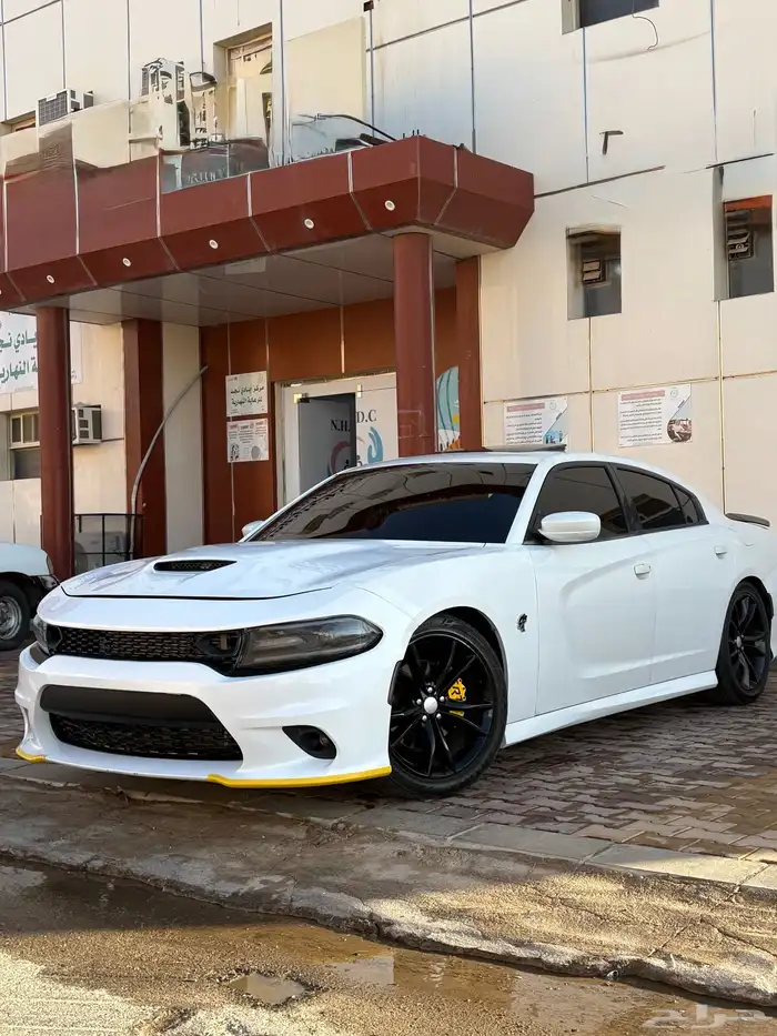 دوج تشارجر رود اند تراك RT 1