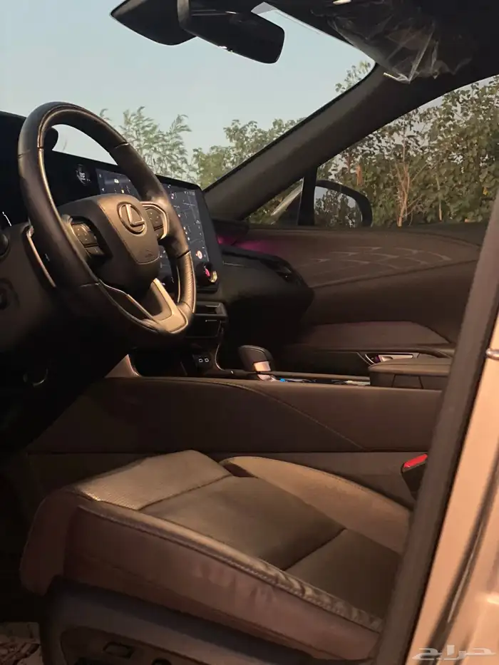 لكزس RX BB 2024 على الضمان 8