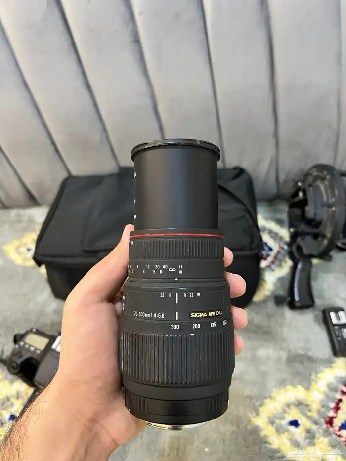 كاميرا كانون 60D مع معدات تصوير بسعر مناسب 6