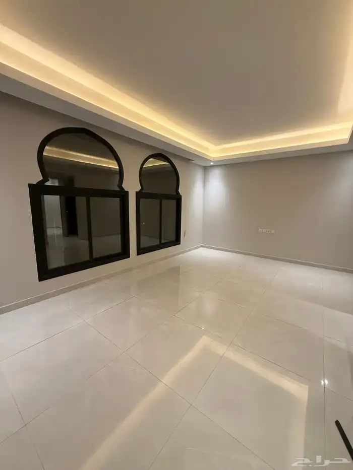 دور العارض بمدخل سياره 4