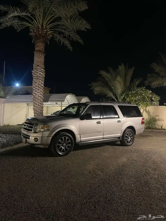 فورد اكسبديشن 2012 7