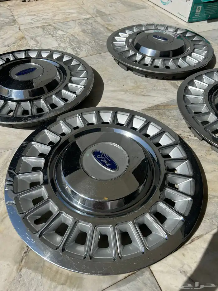 طيس فورد فكتوريا بوليسي مقاس 16 اصلي 2