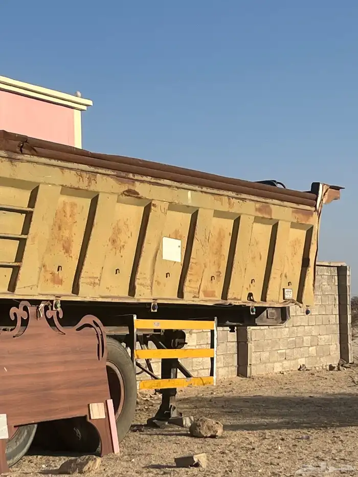 صندوق قلاب نظيف وسليم من الكسور 4