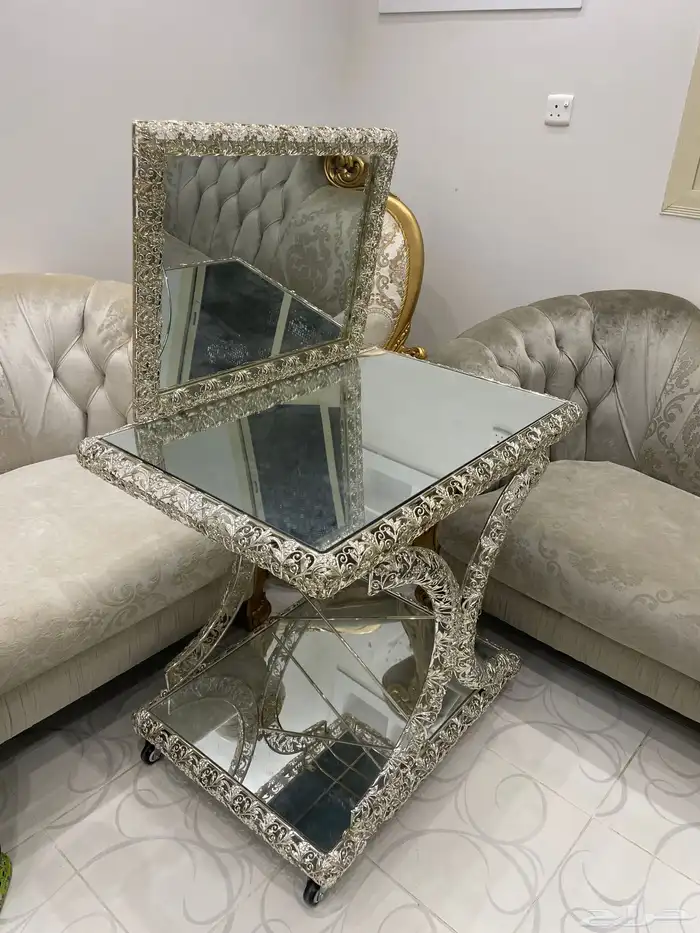 عربيه نضيفه للبيع 0