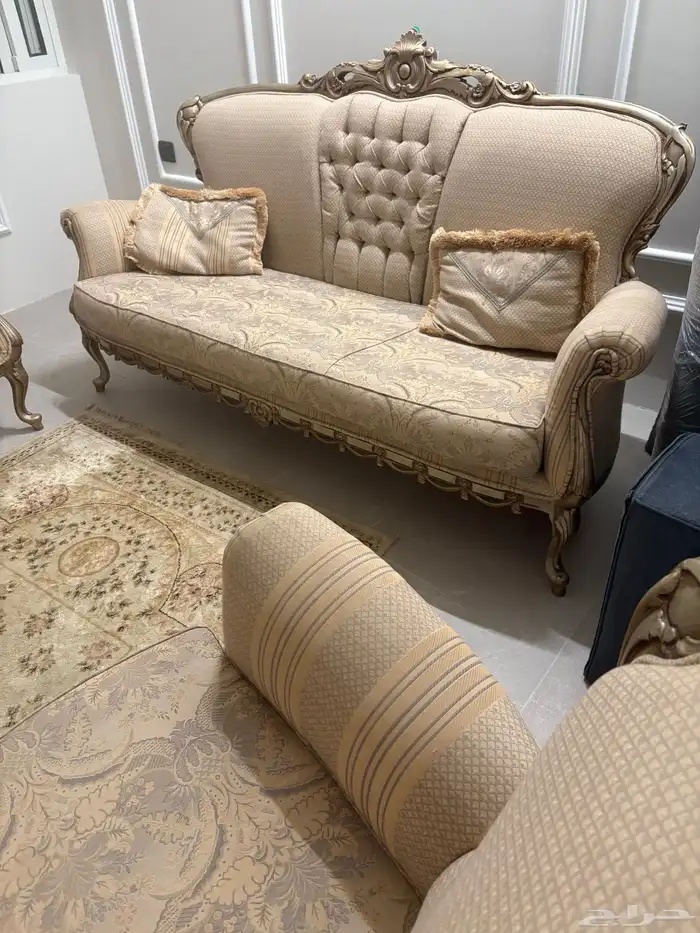 للبيع كنب كلاسيكي دمياطي 2 صوفه 0