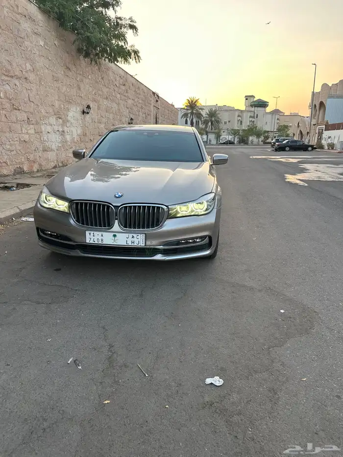 بي ام دبليو 730Li BMW فئة البزنس 11