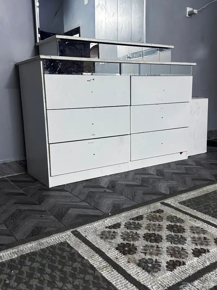 غرفة نوم شبه جديده 2