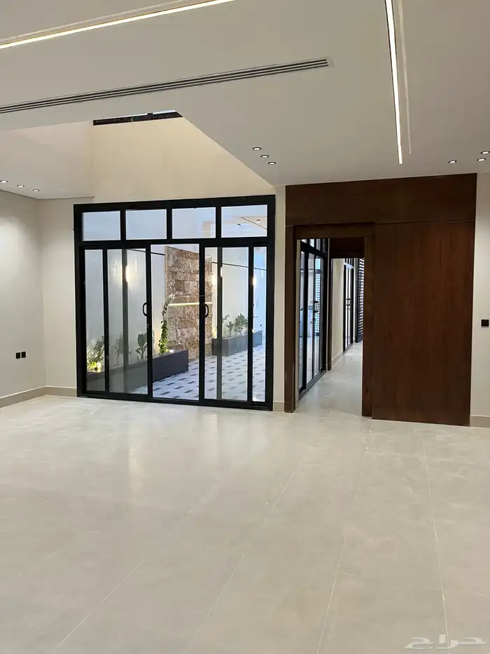 فيلا للبيع بحي المهدية مساحة 312 واجهة شرقية وتكييف مركزي 12