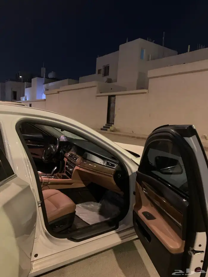 بي ام 2010 حجم 730 11