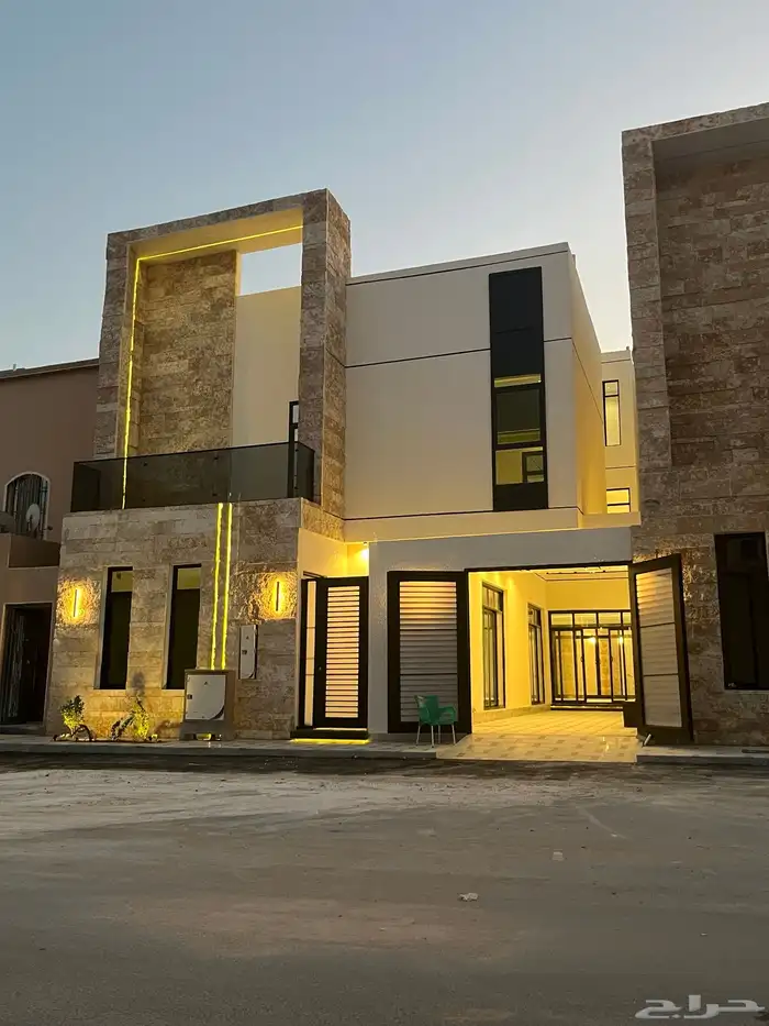 فيلا للبيع بحي المهدية مساحة 312 واجهة شرقية وتكييف مركزي 0