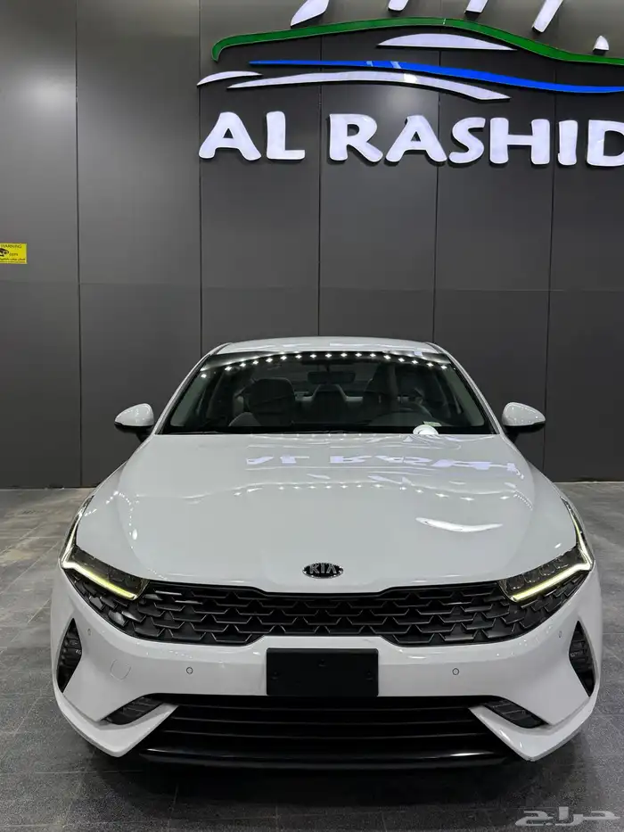 كيا K5 مطور 2021 لؤلؤي لدى معرض(عبيد الرشيدي) 18