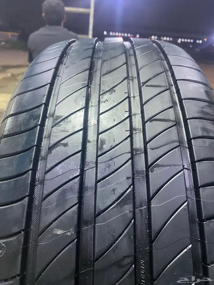 طقم كفرات منزل مشلان 255 45 21 2